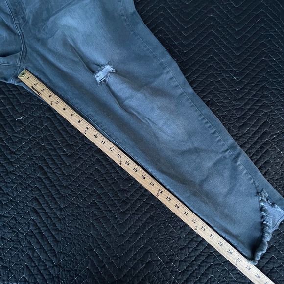 Lane Bryant Jeans Womens Plus Size 24 Gray Distressed Tulip Hem Mid Rise - Picture 10 of 11